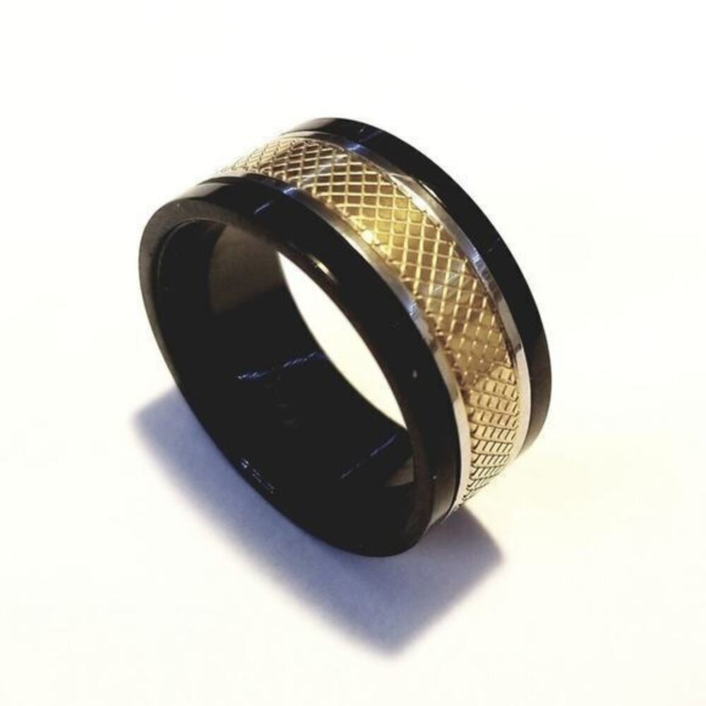 New stainless‎ steel black and gold ring size 10